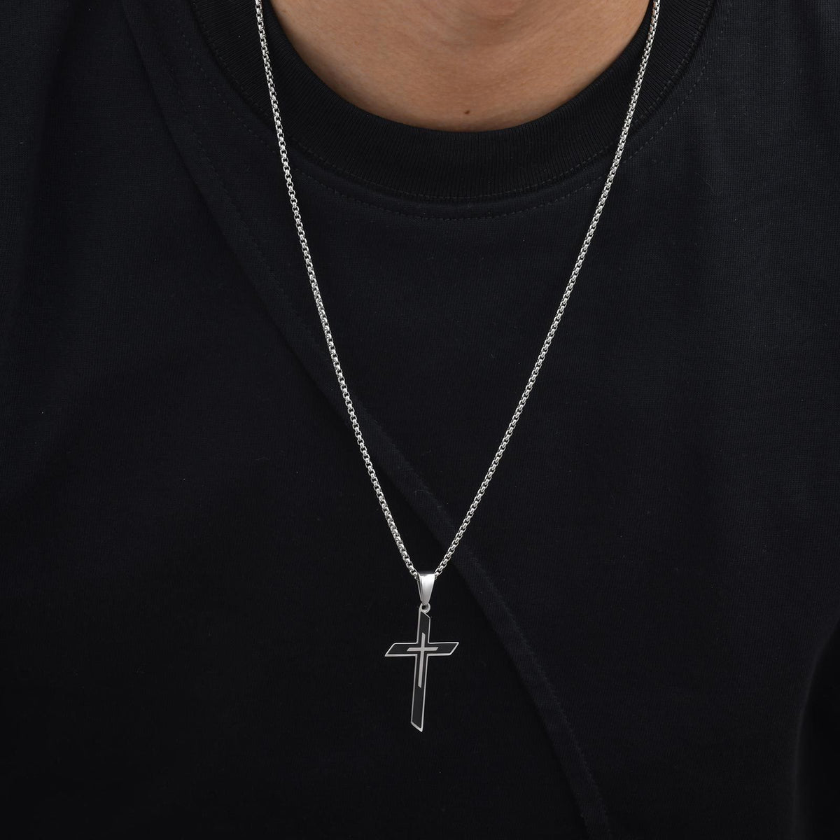Cross Pendant — With or Without 60 cm Chain