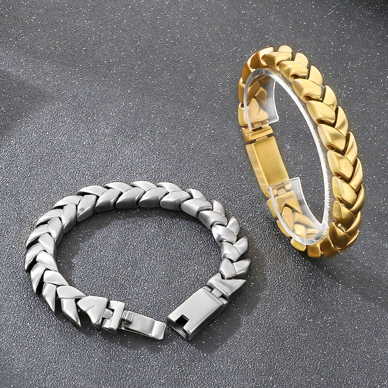 11mm Sand Surface – Vacuum Electroplating Staggered Layered Cuban Chain Titanium Steel Bracelet