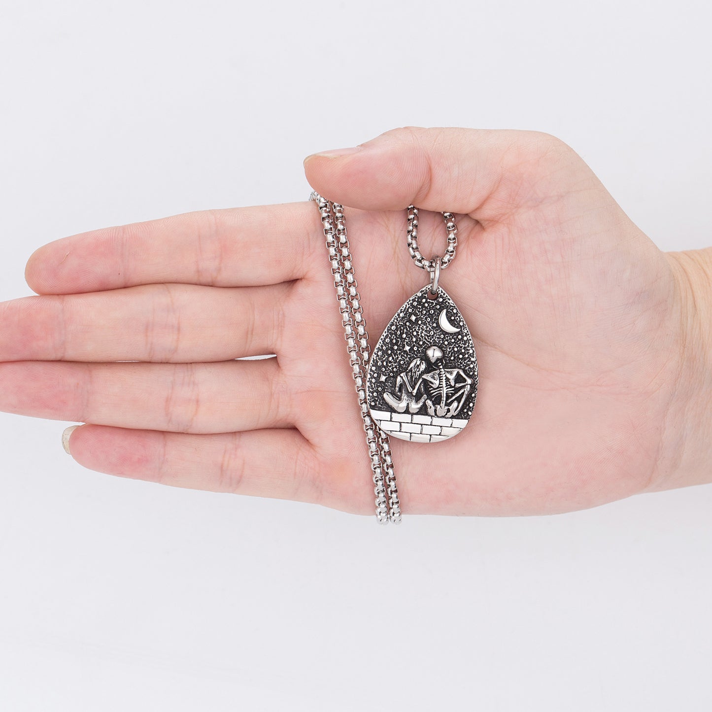 Steel Necklace – Vintage Everyday Wear