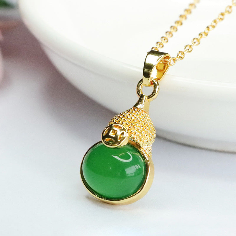 Green Chalcedony Gourd Pendant With Oval Ice Design