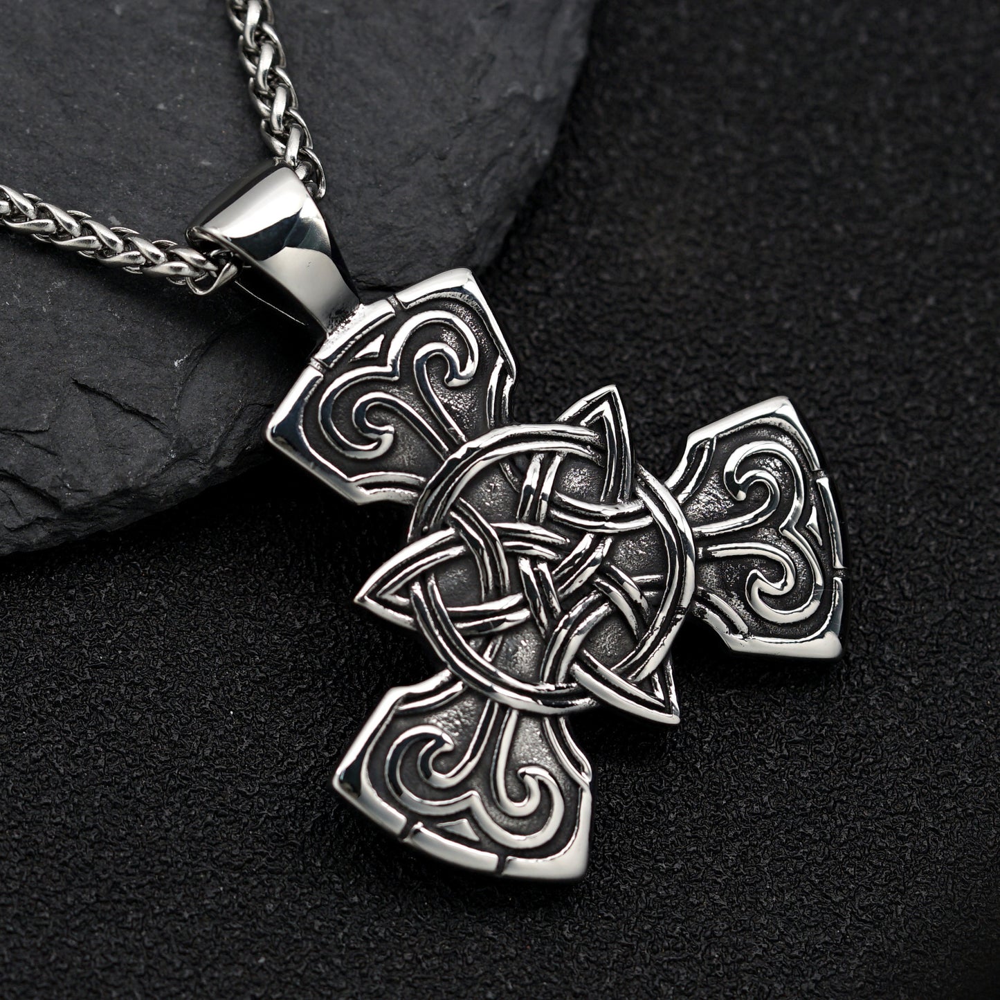 Steel Necklace – Vintage Nordic Celtic Men's Pendant Necklace Featuring Classic Viking Knotwork