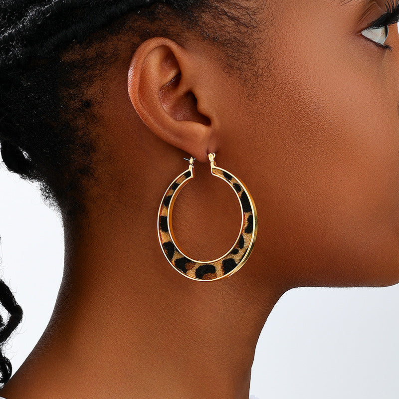 Planderful Vienna Verve Earrings – Unique Leopard Print Design