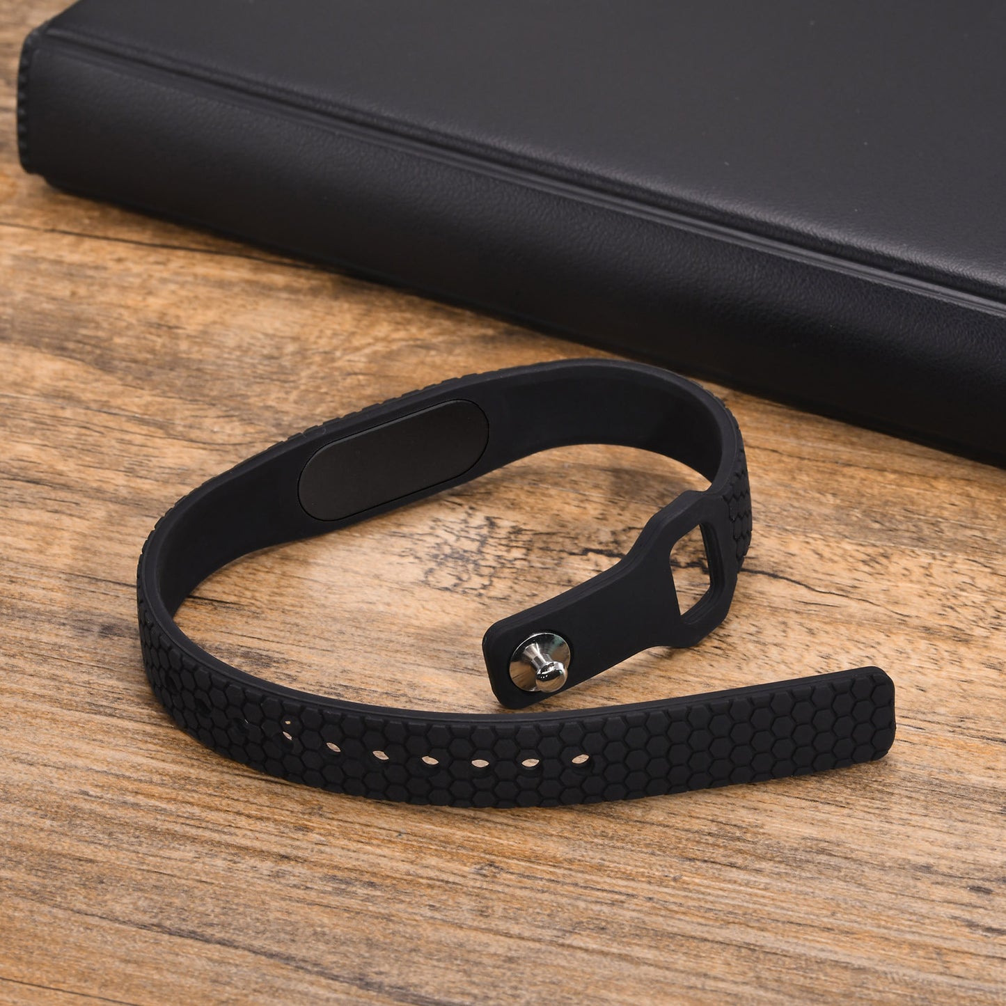 Europe America Silicone Strap Bracelet Black White Men's Accessories