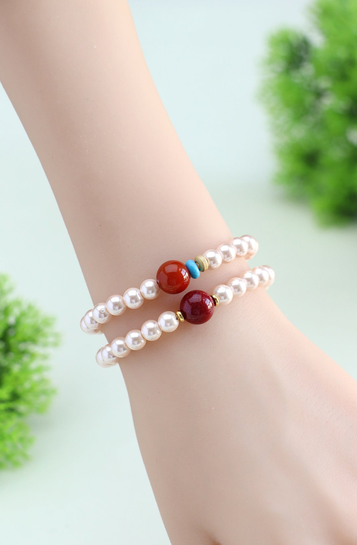Planderful Fortune's Favor Bracelet – Elegant Pearl and Cinnabar Design