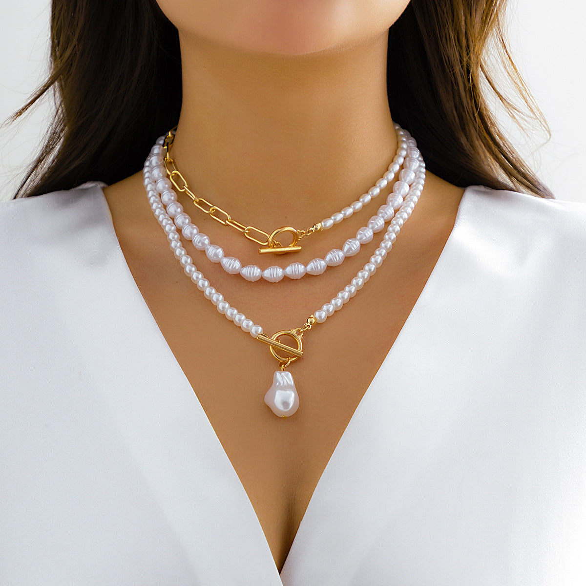 Multi-Layer Pearl and Diamond Heart Necklace with European Flair