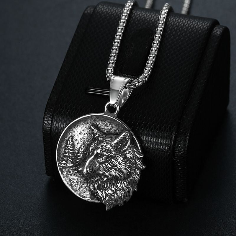 Steel Necklace – Vintage Viking Wolf Pendant For Men With Nordic Odin Design And Streetwear Edge