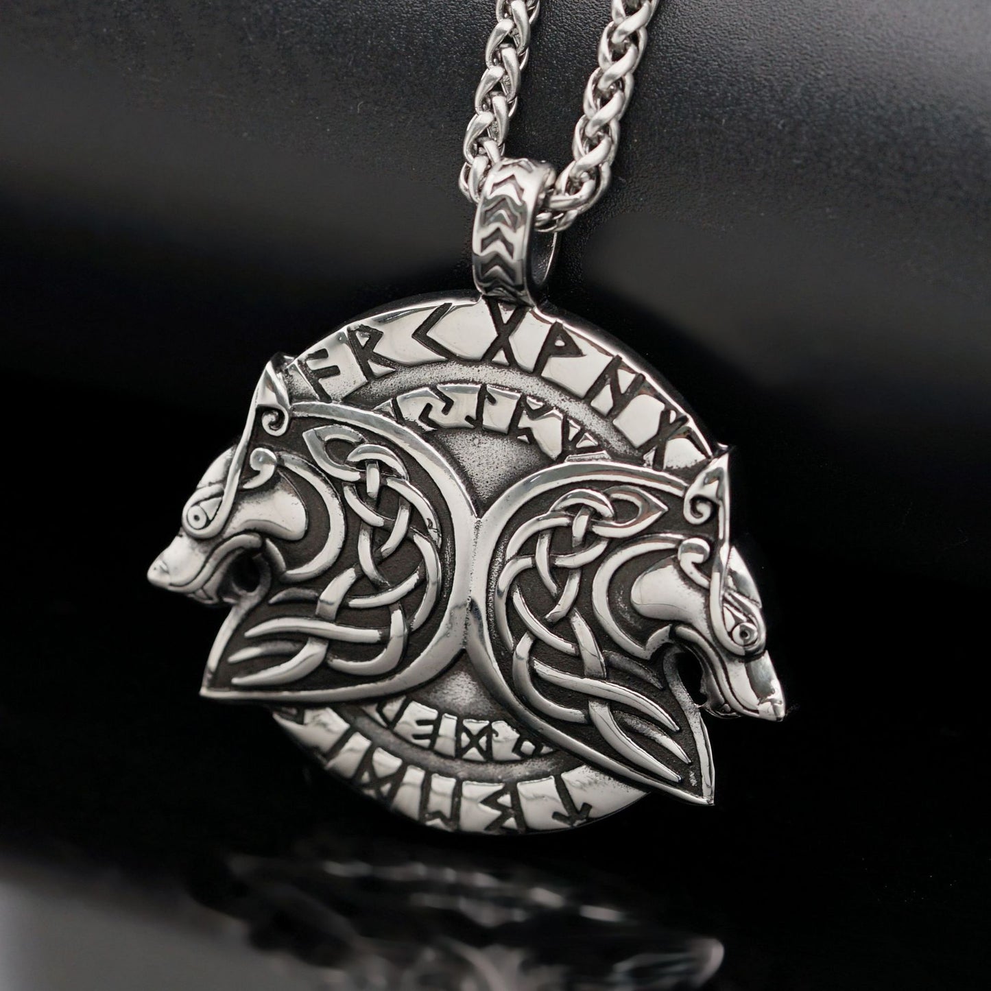 Steel Necklace – Vintage Nordic Celtic Wolf Pendant