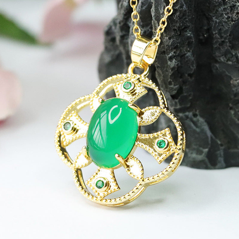 Imperial Green Chalcedony Oval Clover Necklace