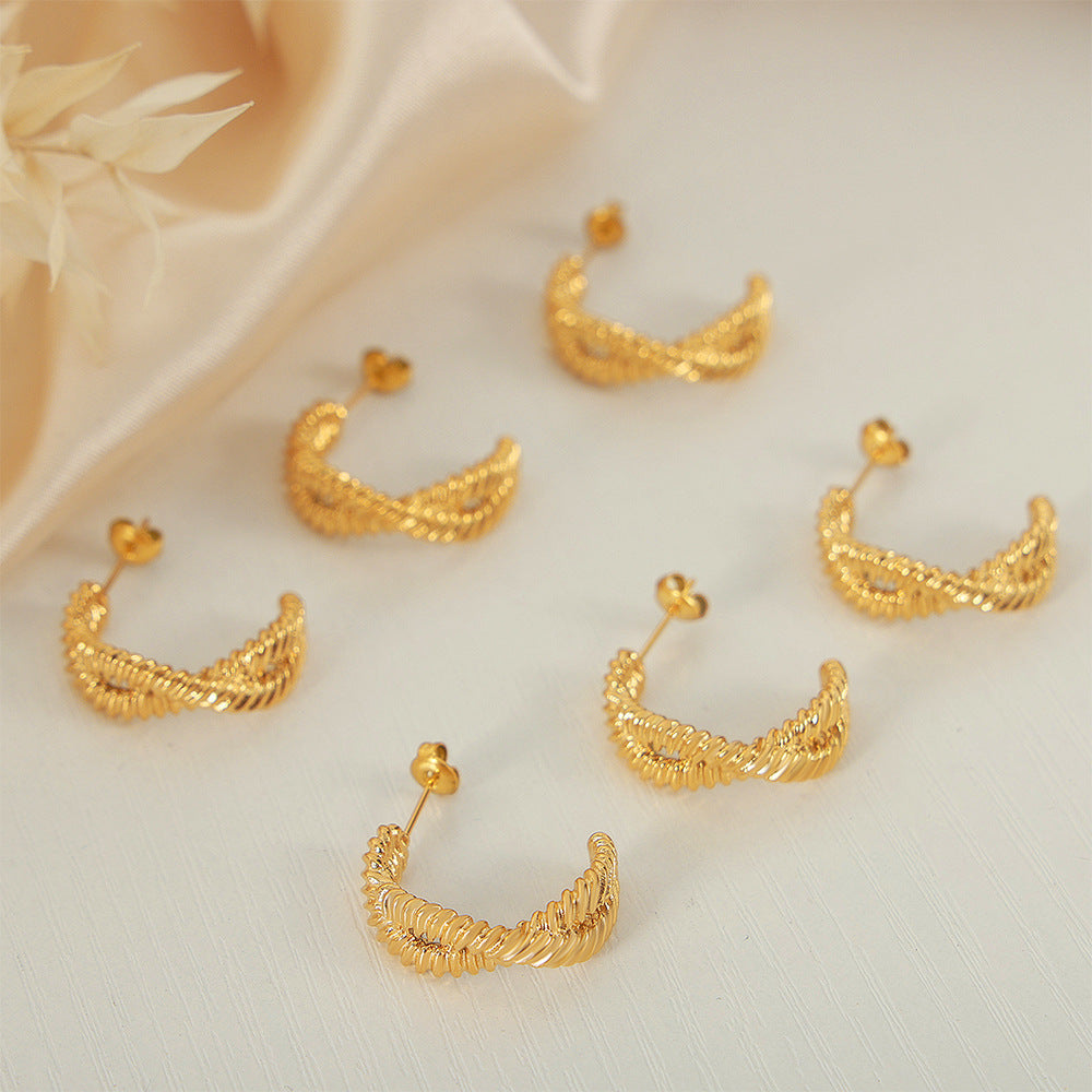 Gold-Plated Hollow Geometric C-Shaped Earrings - Planderful Everyday Genie Collection