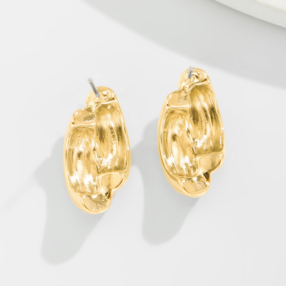 Planderful Vienna Verve Simple Alloy Stud Earrings For Women Elegant C Shaped Elbow Design Versatile Autumn Winter