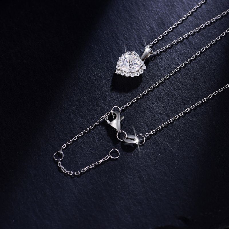 Cross-Border Hot Sale Classic Heart-Shaped Moissanite Collarbone Chain