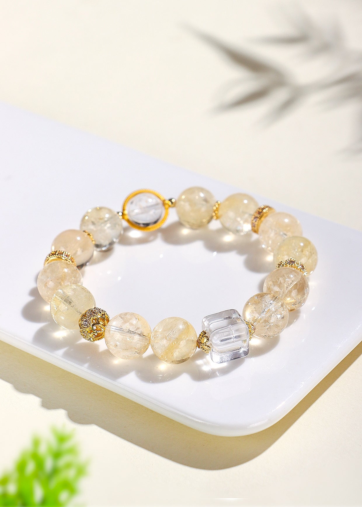 Planderful Fortune's Favor Bracelet – Elegant White Crystal Design