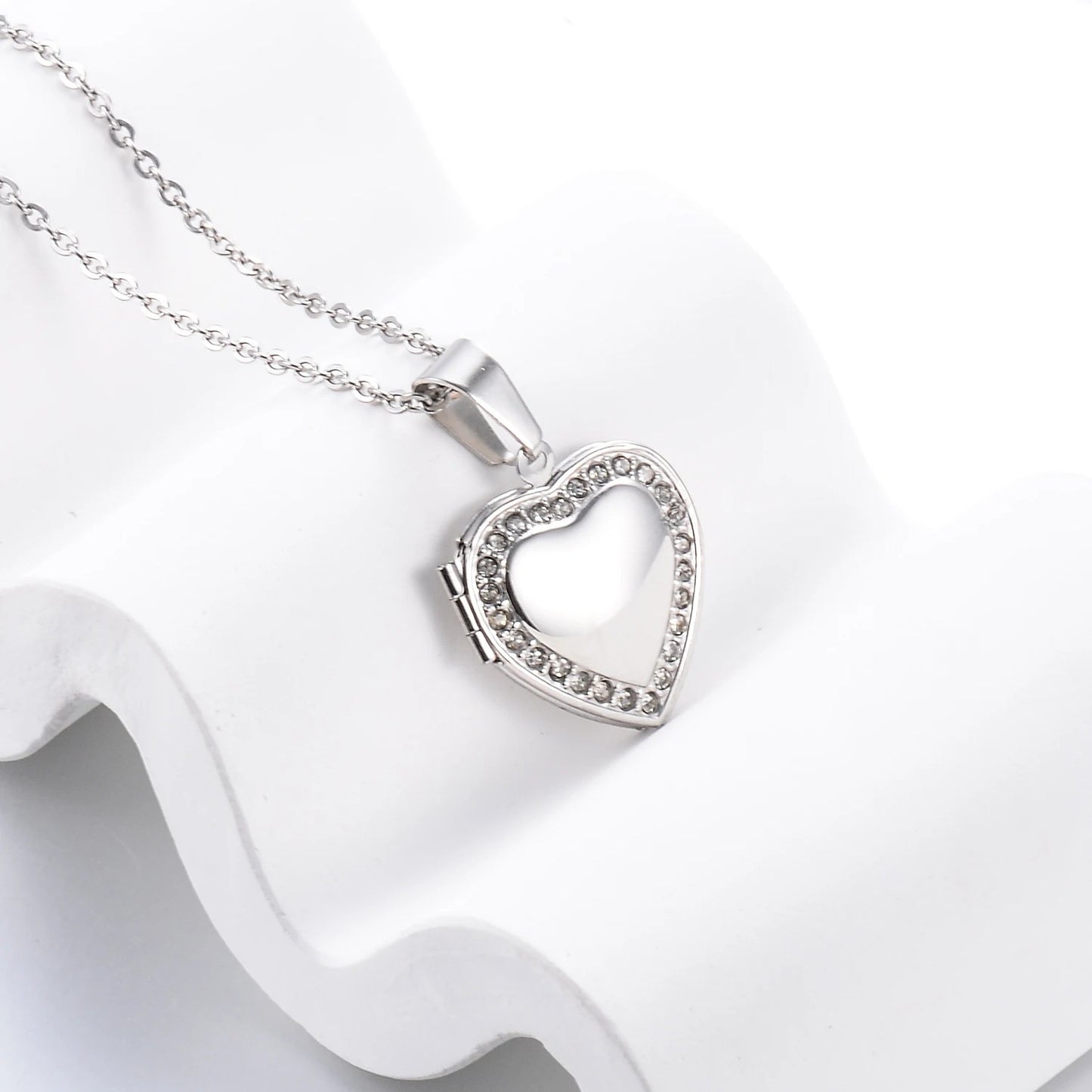Planderful Heart Shaped Zircon Pendant Necklace Stainless Steel For Women Gift Elegant Collarbone Chain