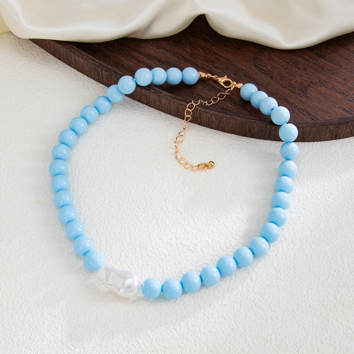 Colored Round Beads Pearl Necklace Dopamine Beaded Holiday Wind Necklace