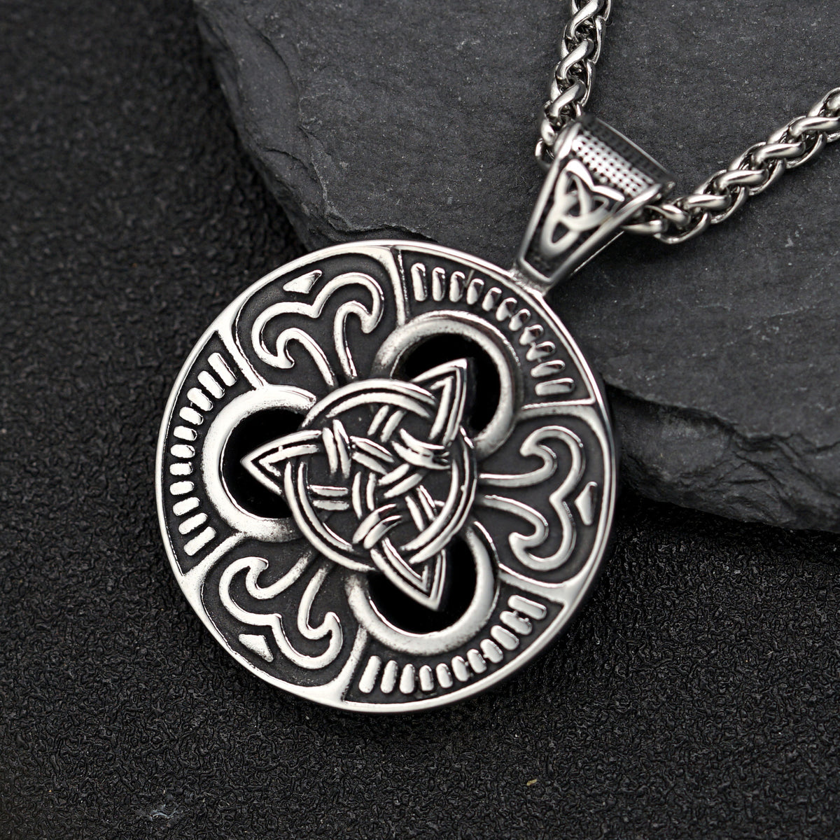 Steel Necklace – Vintage Nordic Viking Celtic Knot Design For Everyday Wear By Planderful