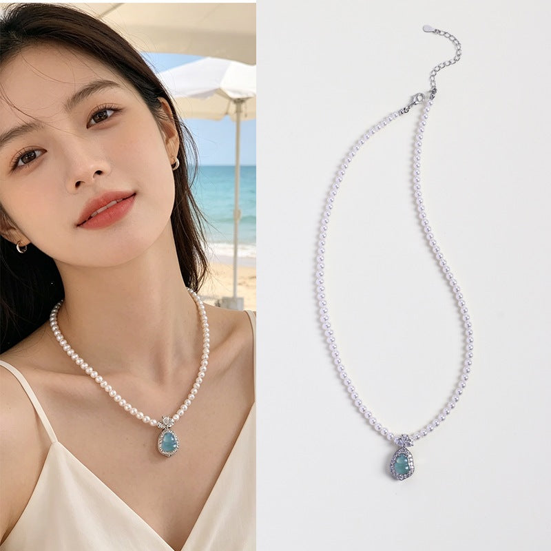 Jade Pearl Gourd Pendant Necklace