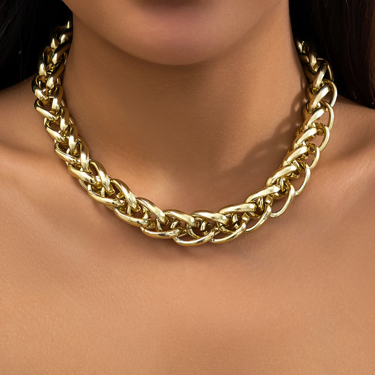 Twisted Aluminum Chain Necklace with Hip-hop Vibe