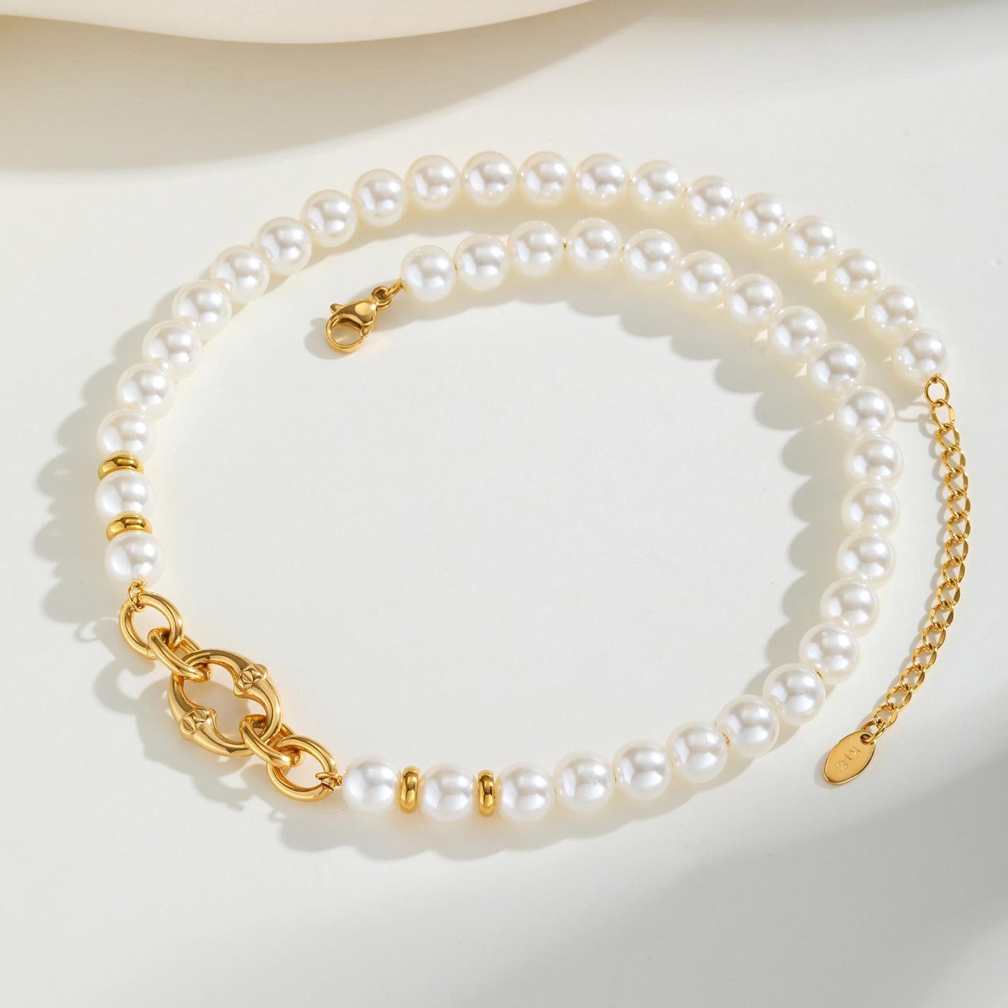 French Elegant Clavicle Chain Stainless Steel Rivet Oval Imitation Pearl Beaded Necklace