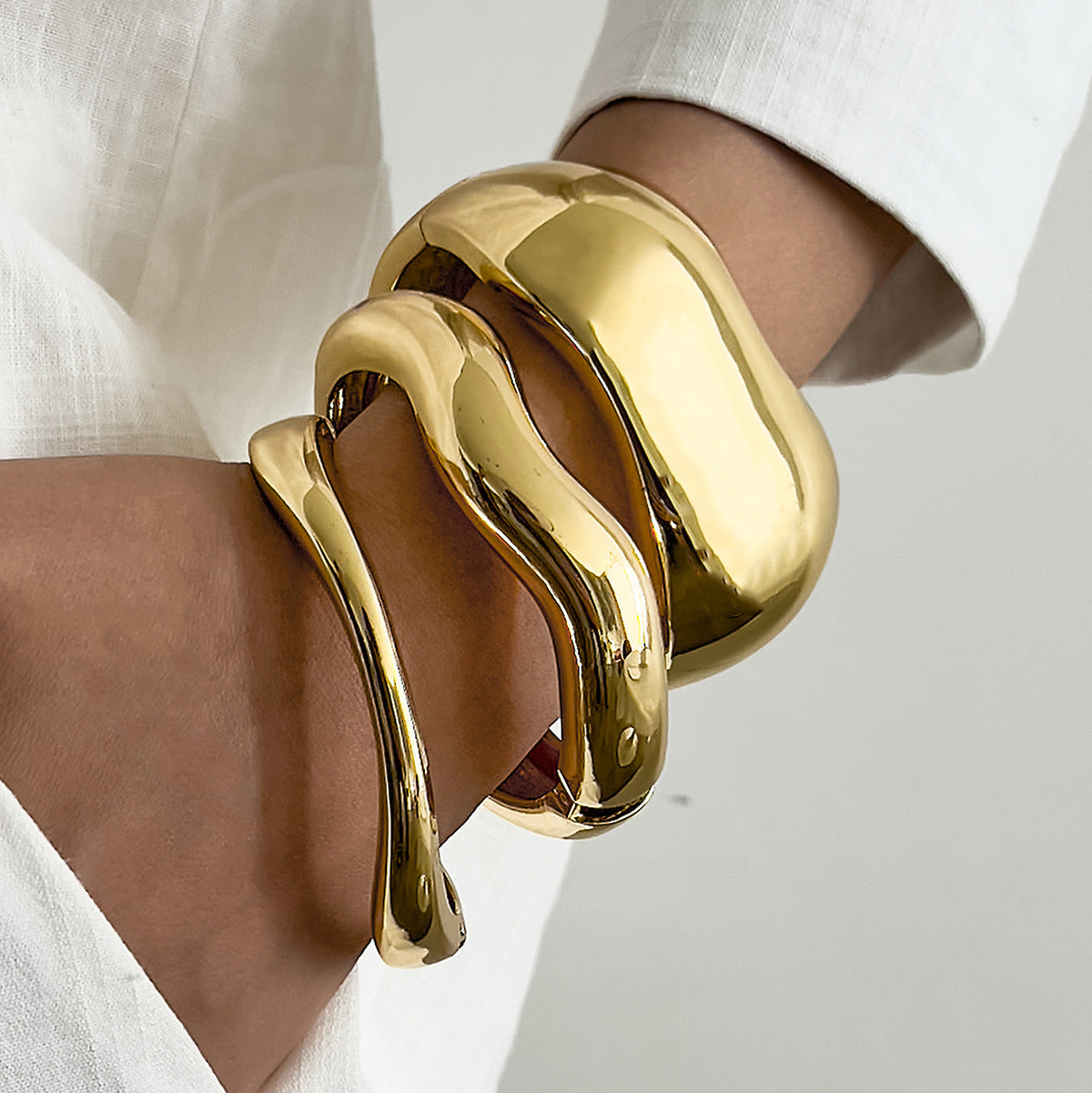 Planderful Collection Vienna Verve Irregular Wavy Bracelet For Women Bold Statement Glossy Finish