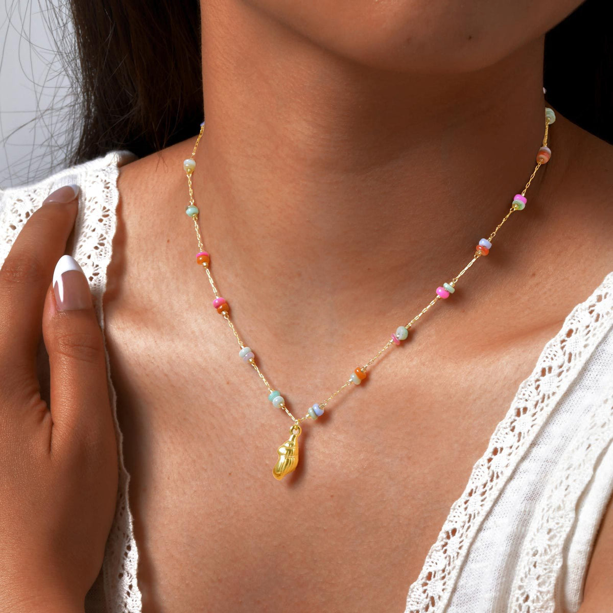 Summer Seaside Vacation Wind Small Fresh Ocean Wind Stainless Steel Colored Stone Conch Necklace