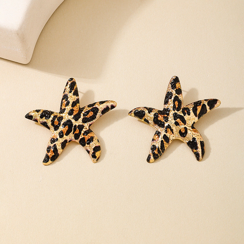 Planderful Vienna Verve Earrings – Stylish Metal Starfish Leopard Print Design