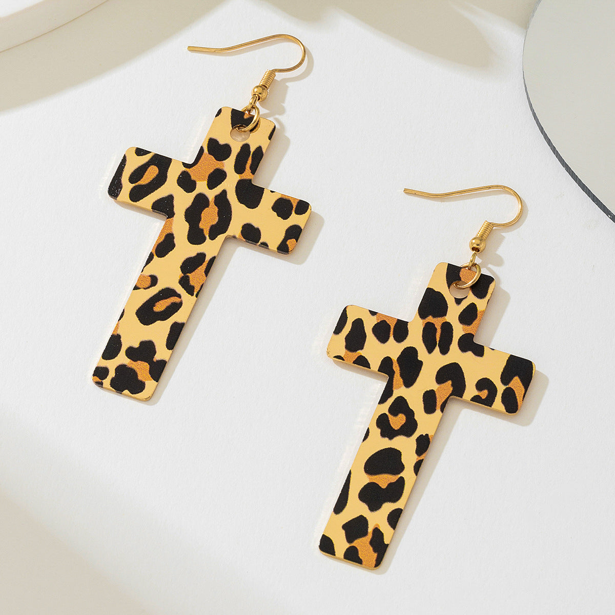 Planderful Vienna Verve Earrings – Stylish Metal Leopard Print Design