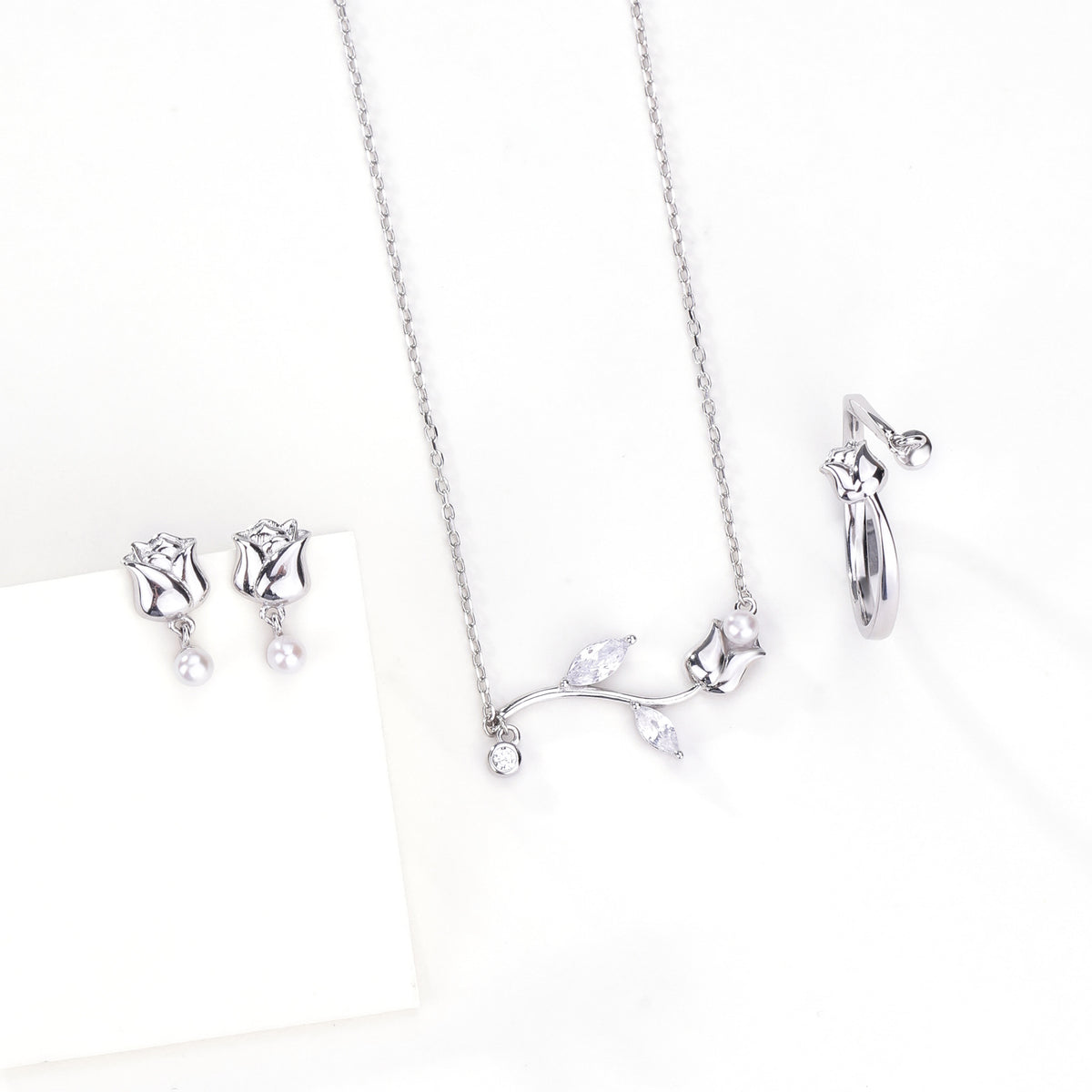S925 Sterling Silver Tulip Necklace
