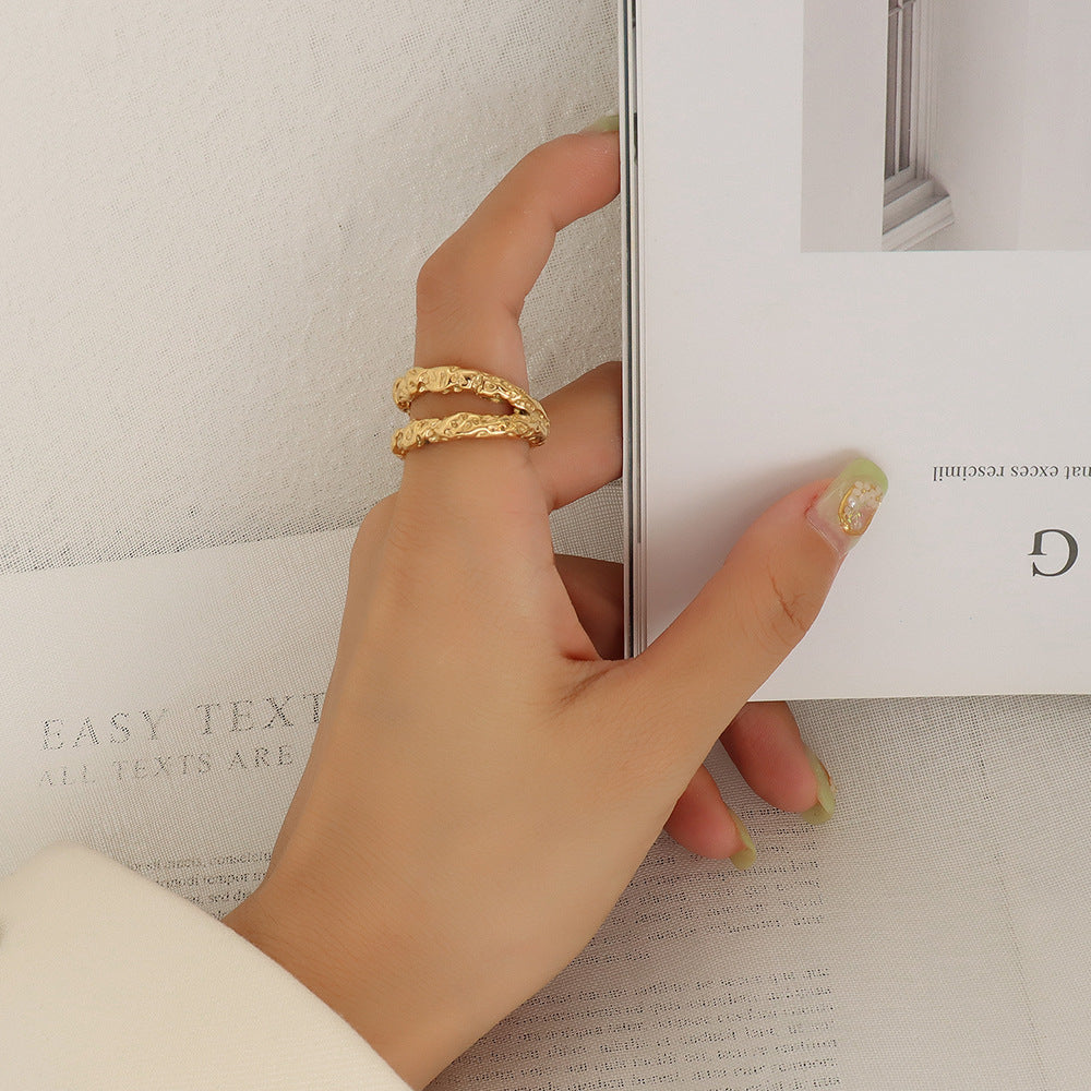 Luxurious European and American Style Titanium Steel Gold Ring for Women