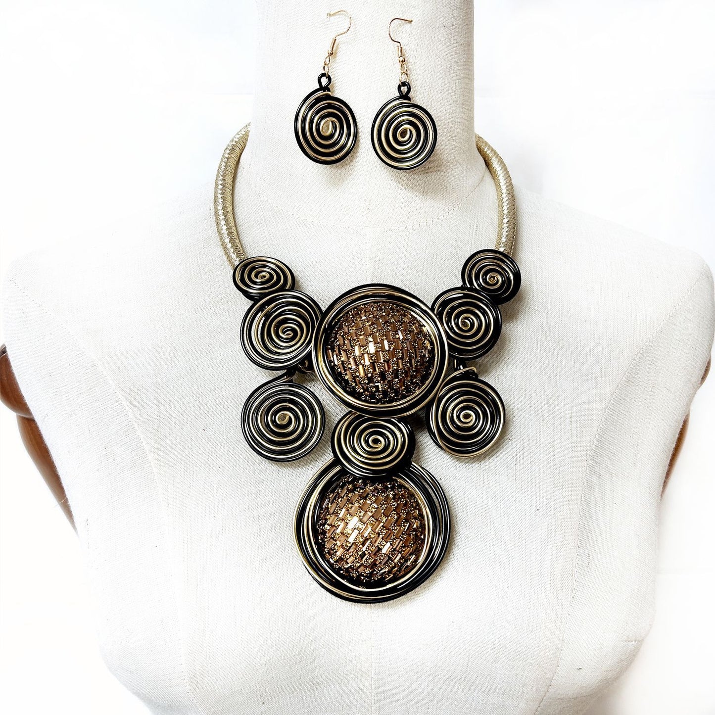 Exotic Glow Statement Necklace - Planderful Savanna Rhythms Collection
