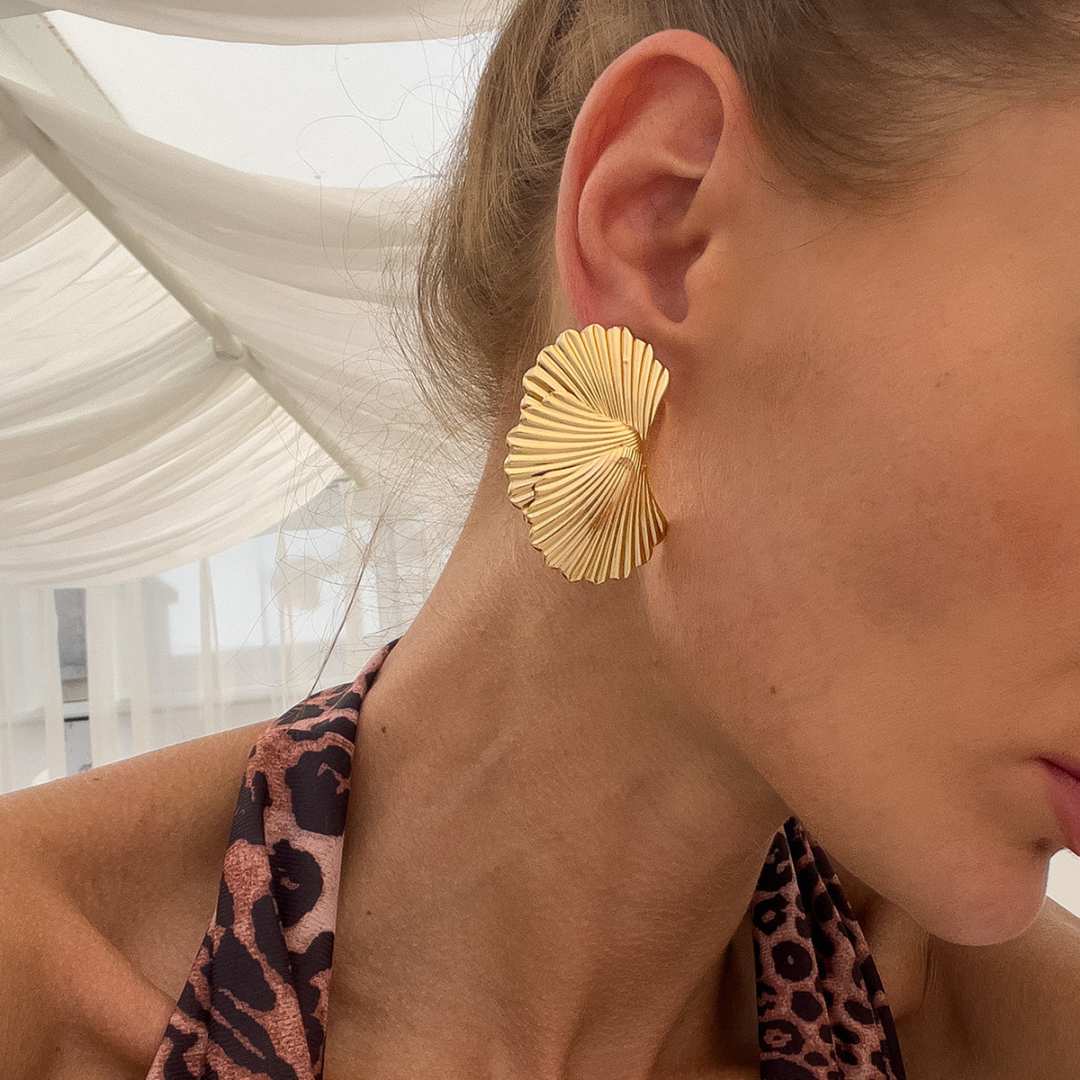 Planderful Vienna Verve Earrings – Fashionable Ginkgo Striped Design