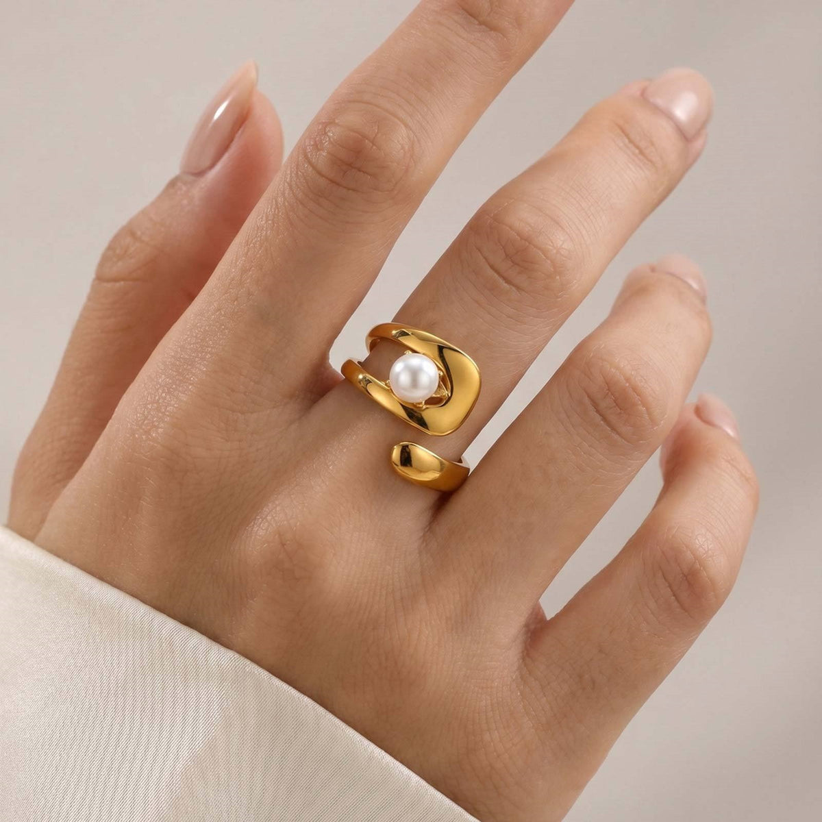 Women's Style – Stainless Steel Imitation Pearl Geometric Lines Open Stacked With Ring