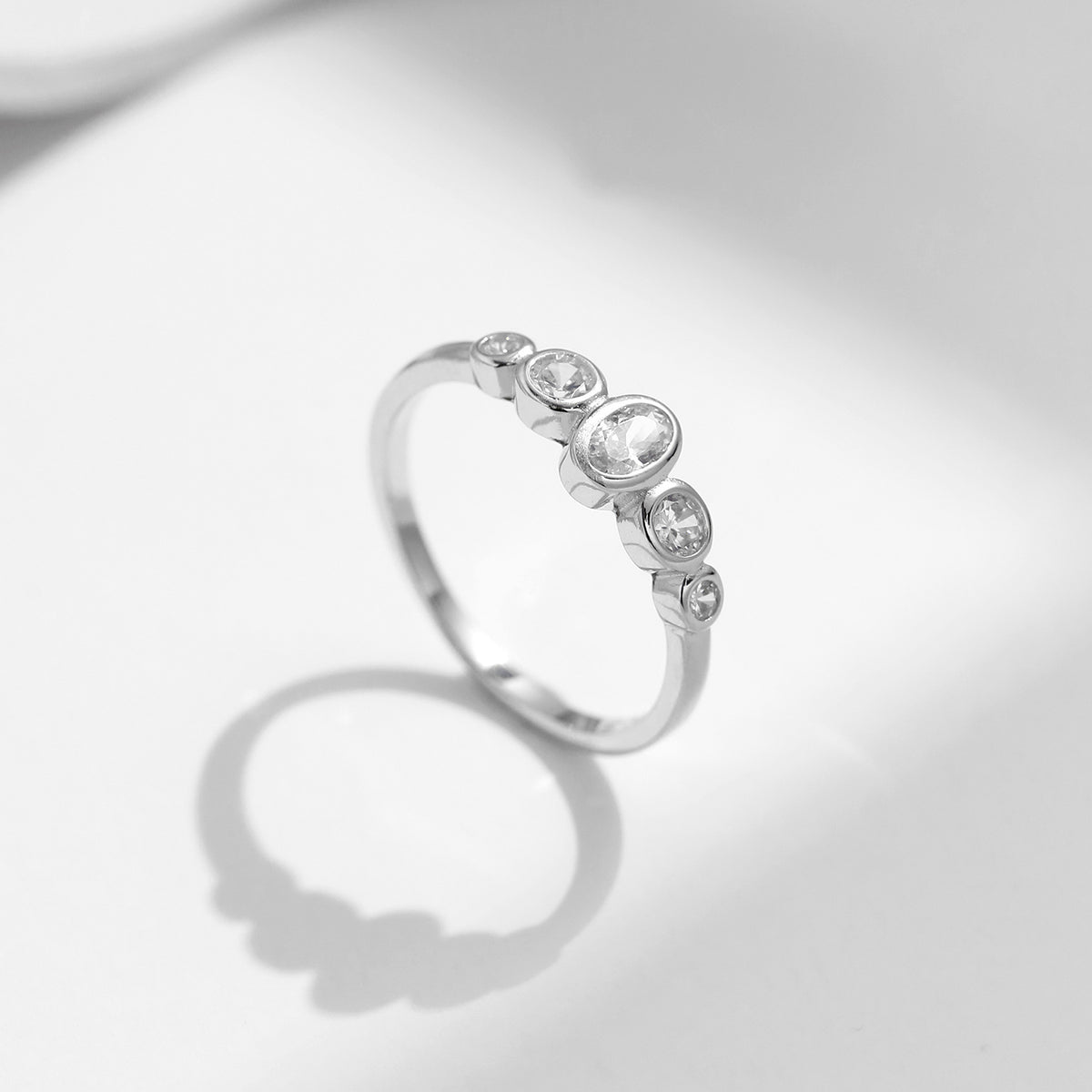 925 Sterling Silver Zircon Solitaire Ring