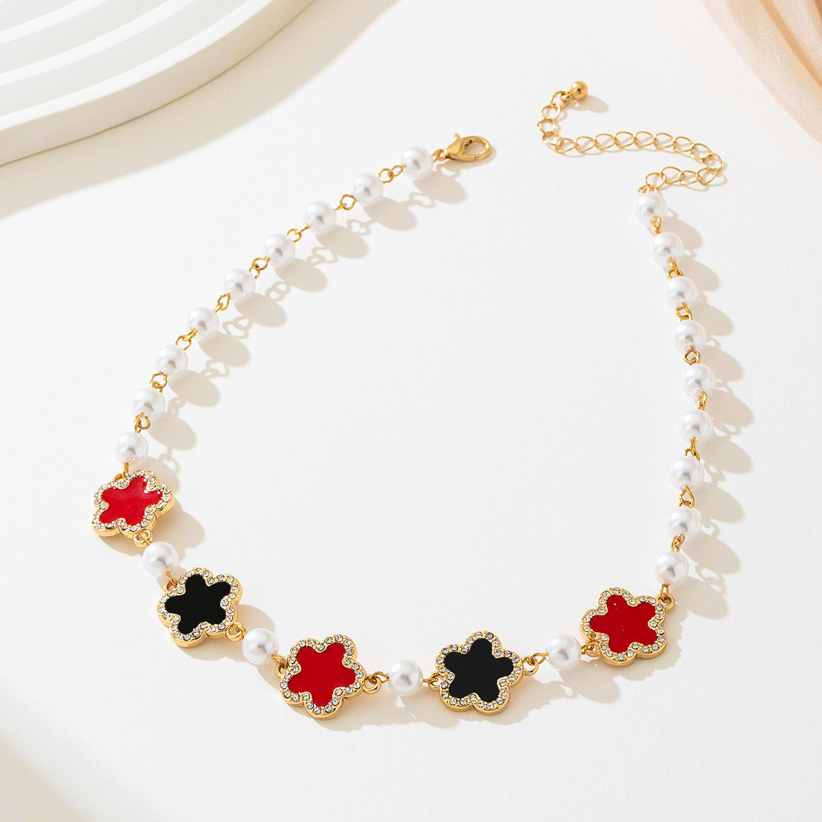 Fashionable Metal Five-Leaf Clover Jewelry Set for Women