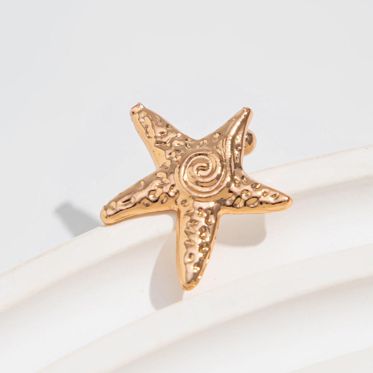 Planderful Vienna Verve Earrings – Versatile No Piercing Flower Design