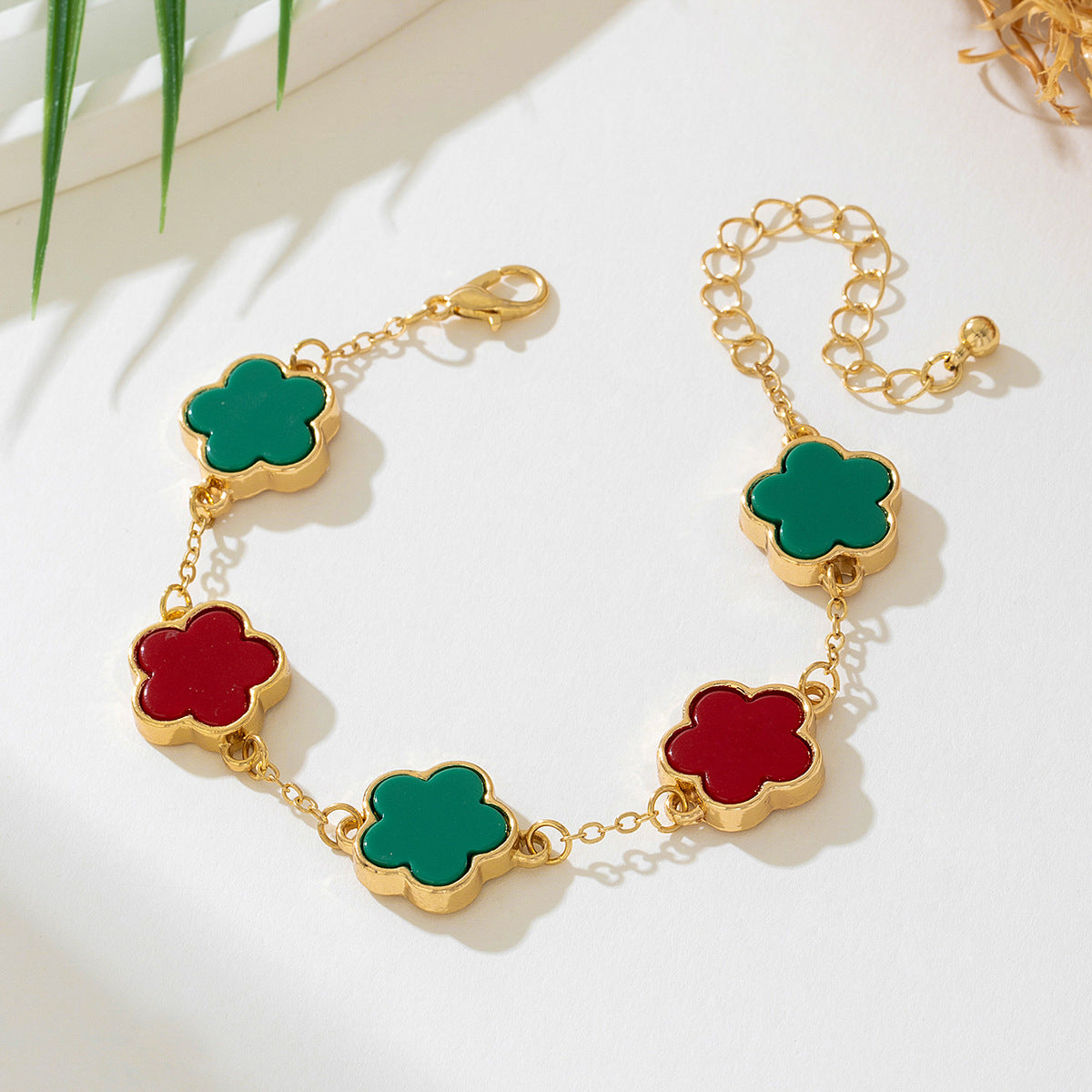 Fashionable Five Leaf Clover Necklace Bracelet Set for Women