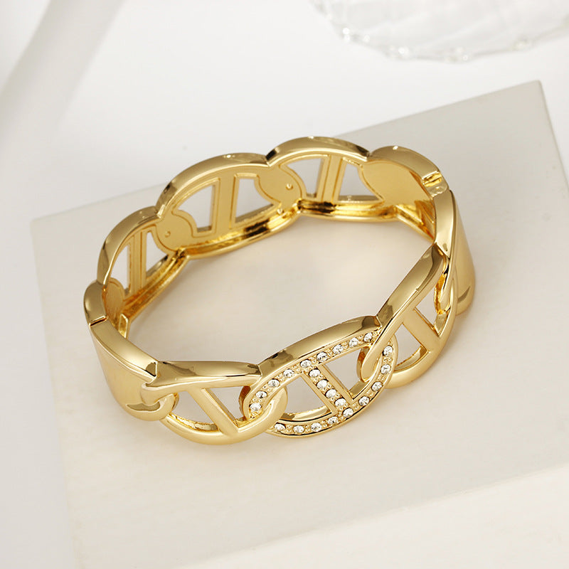 European and American High-End Buckle Bracelet - Vienna Verve Collection