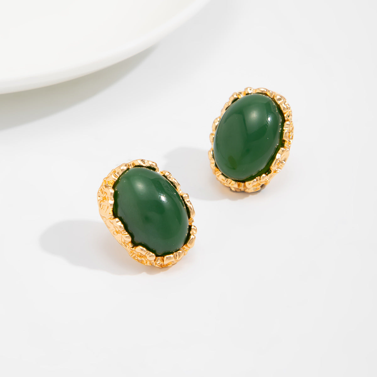 Planderful Vienna Verve Colored Stone Stud Earrings Retro Court Style Hammered Pattern Jewelry For Women Statement