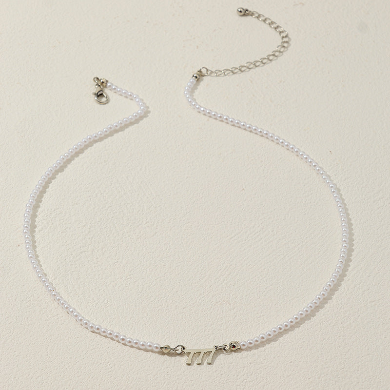 Elegant Pearl Pendant Necklace with Luxurious Design