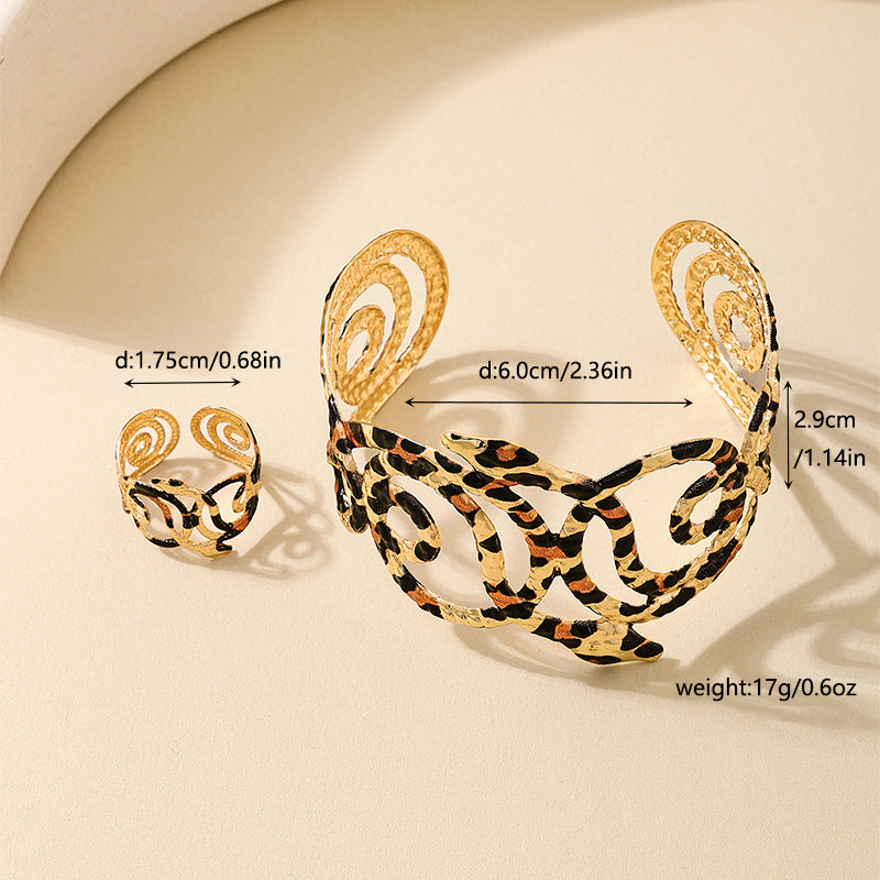 Fashionable Leopard Print Snake Bracelet Ring Set for Women