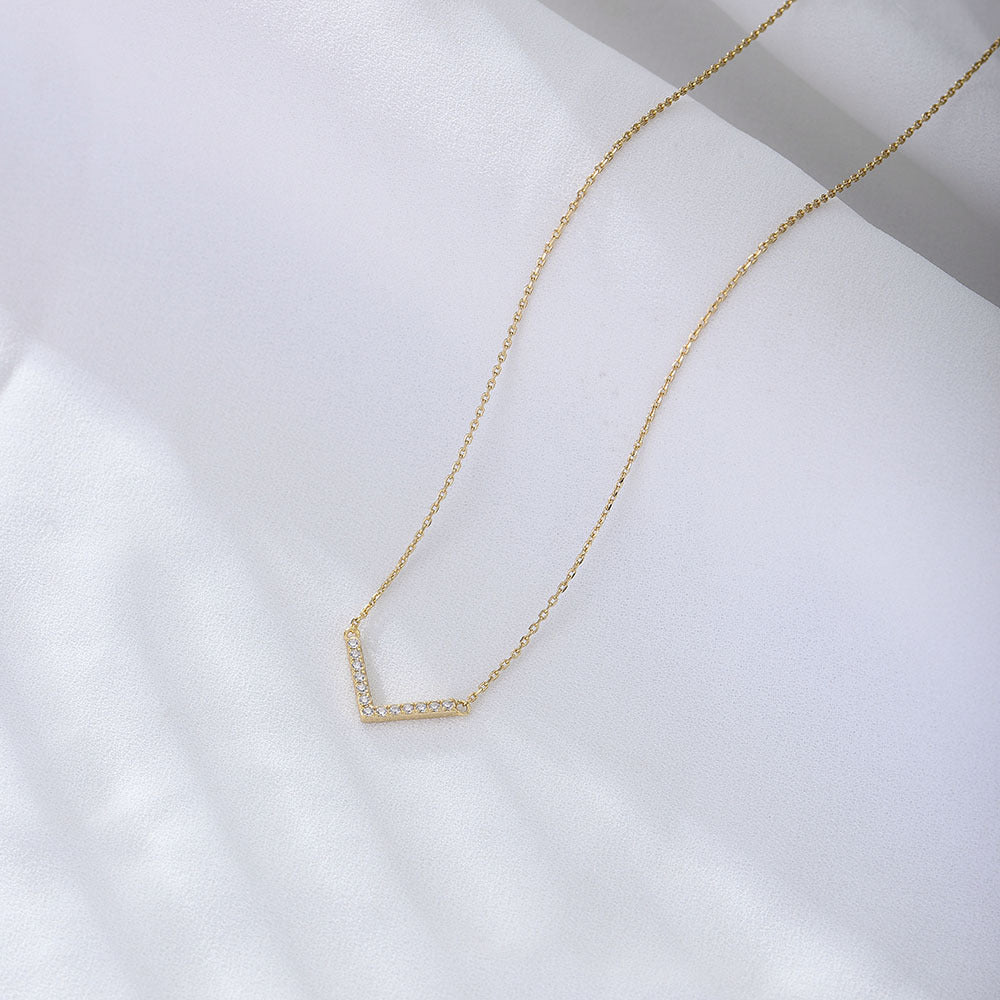 925 Sterling Silver V-Shaped Necklace And Three-Dimensional Full Zircon Pendant
