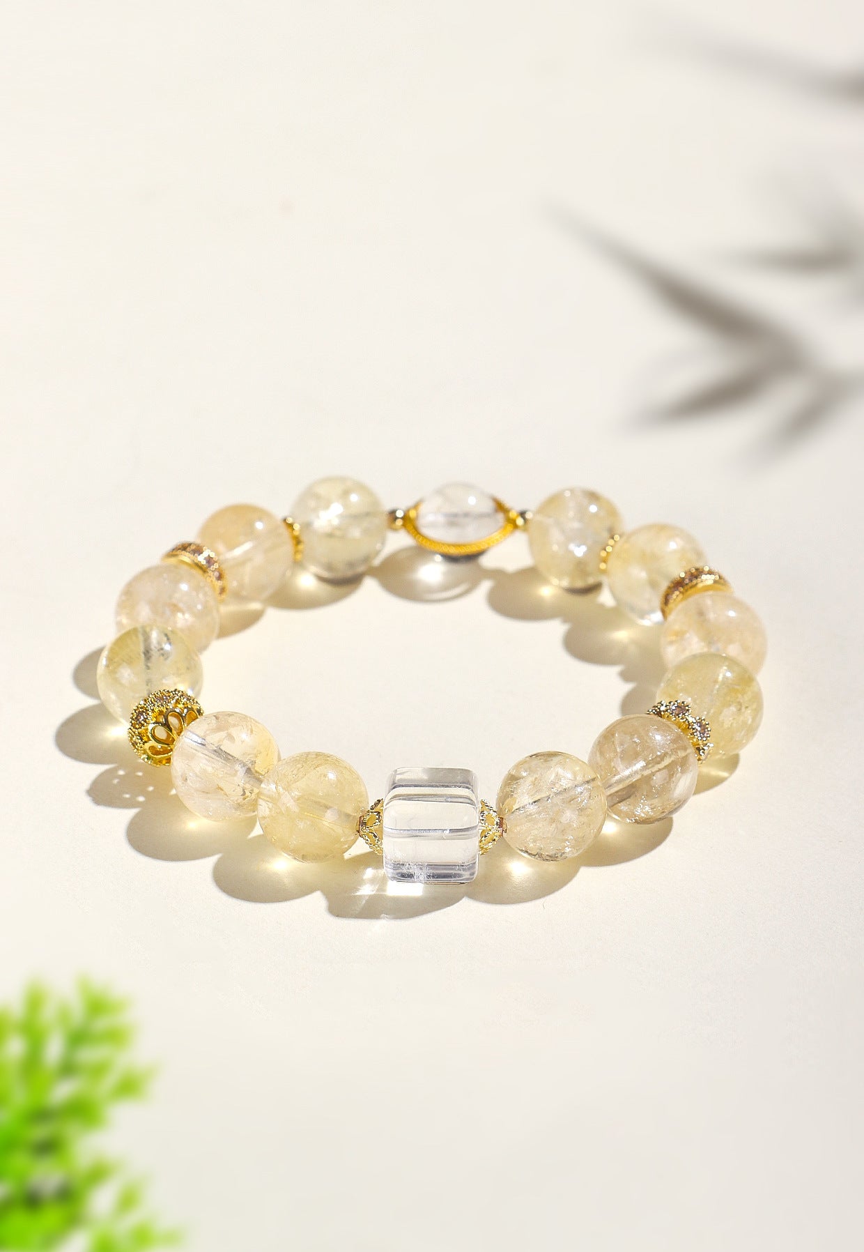 Planderful Fortune's Favor Bracelet – Elegant White Crystal Design