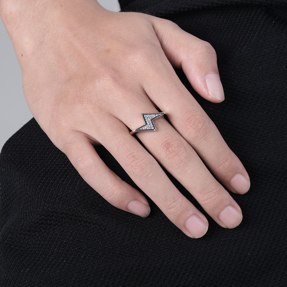 Planderful Z Shaped Titanium Steel Ring for Unisex Daily Wear, Trendy Everyday Genie Collection, Sizes 8 to 13