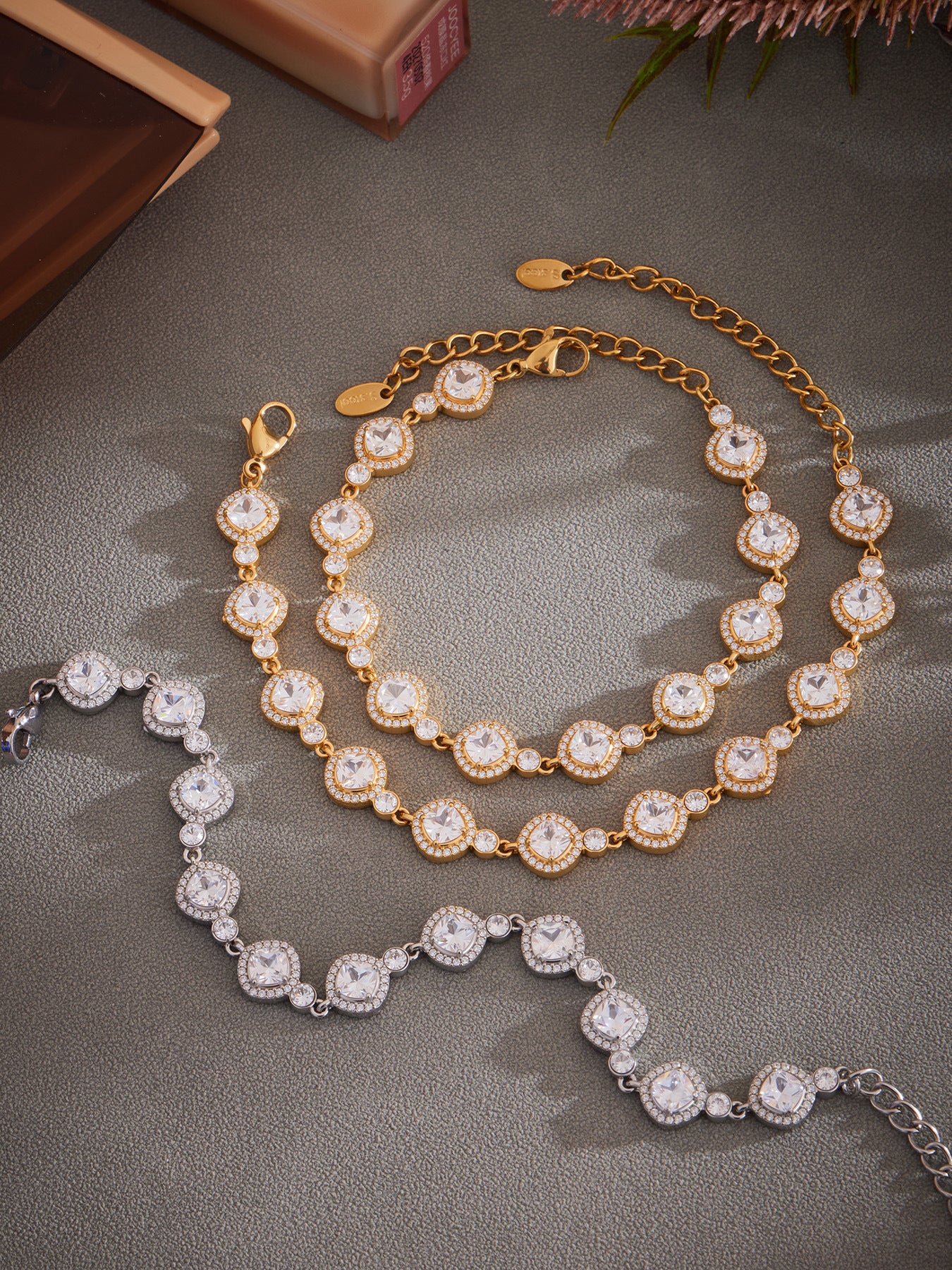 Planderful Zircon Fish Bone Bracelet 18K Gold Plated Ladies