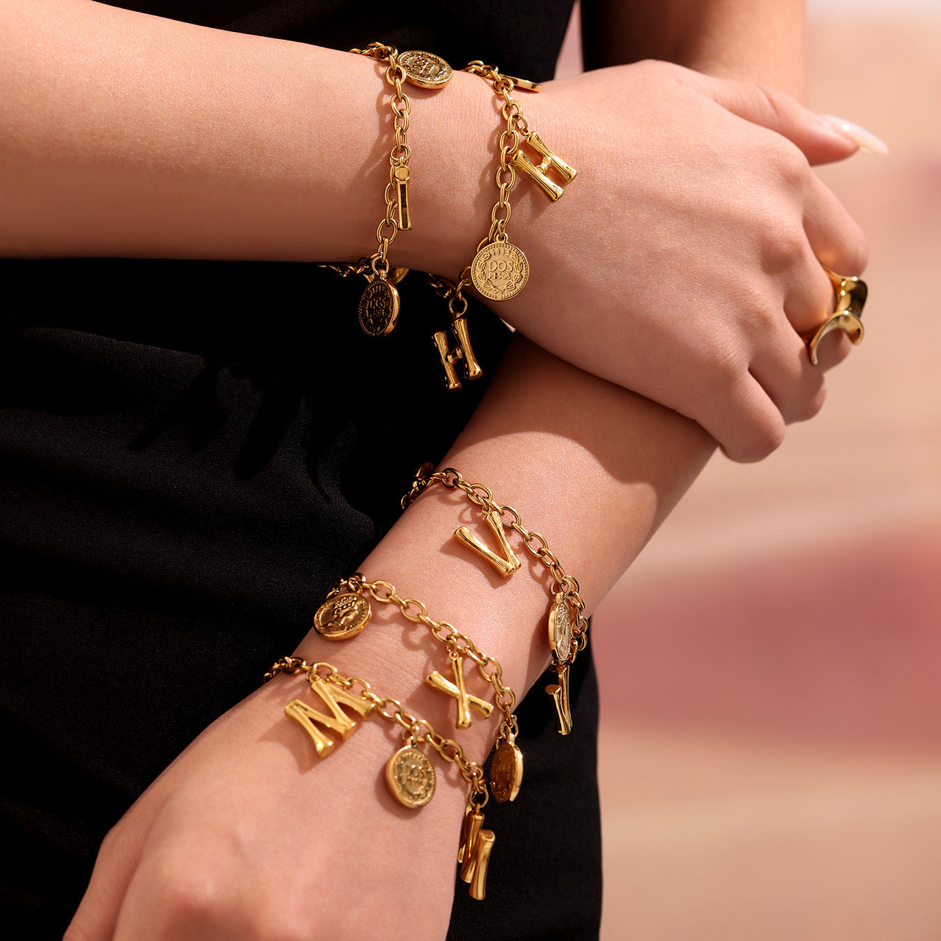 Planderful 26 Letters Queen Elizabeth Luxury Bracelet Women