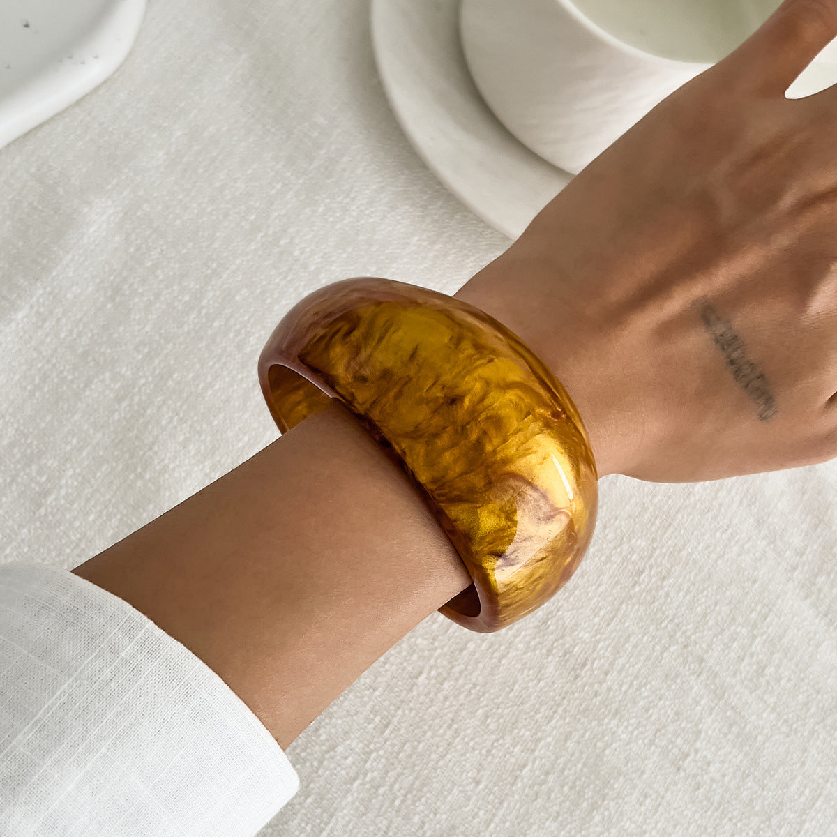 Planderful Vienna Verve Retro Maillard Smudge Bracelet For Trendy Jewelry Lovers Gift For Collectors