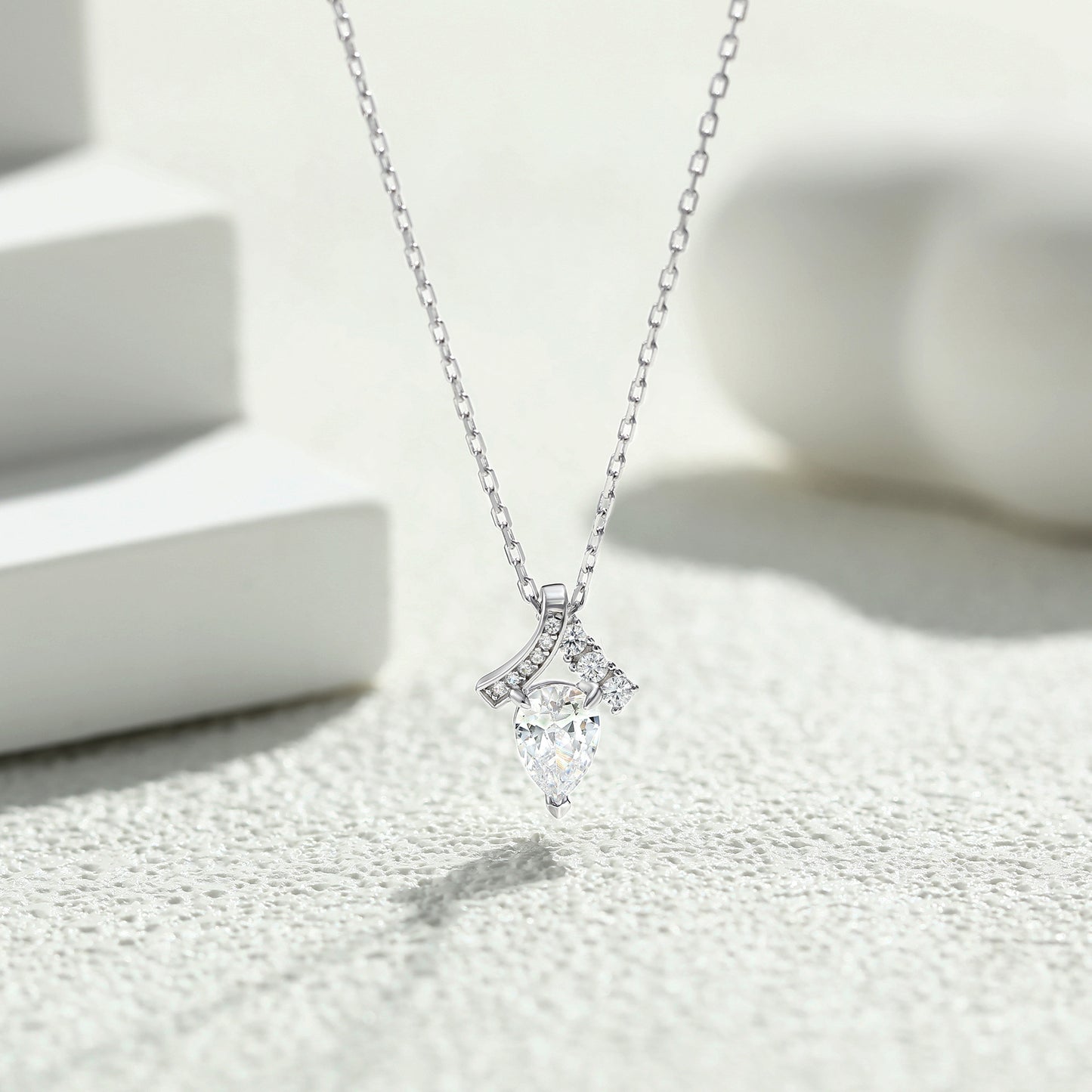 Planderful S925 Sterling Silver Zircon Necklace Water Drop Pendant For Women Elegant Luxury
