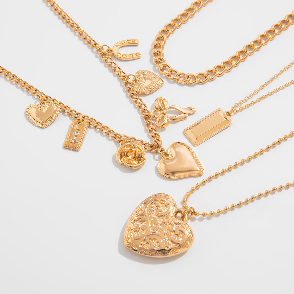 Planderful Vienna Verve Necklace – Personalized Love-Shaped Pendant