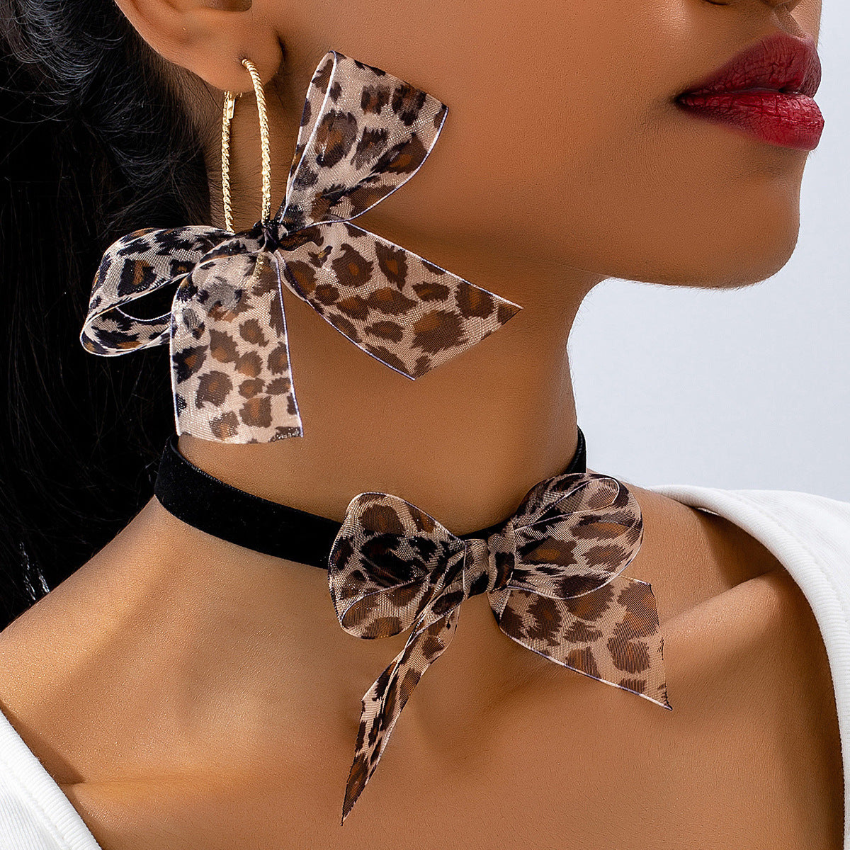 Leopard Print Bow Earrings and Necklace Set for Stylish Women