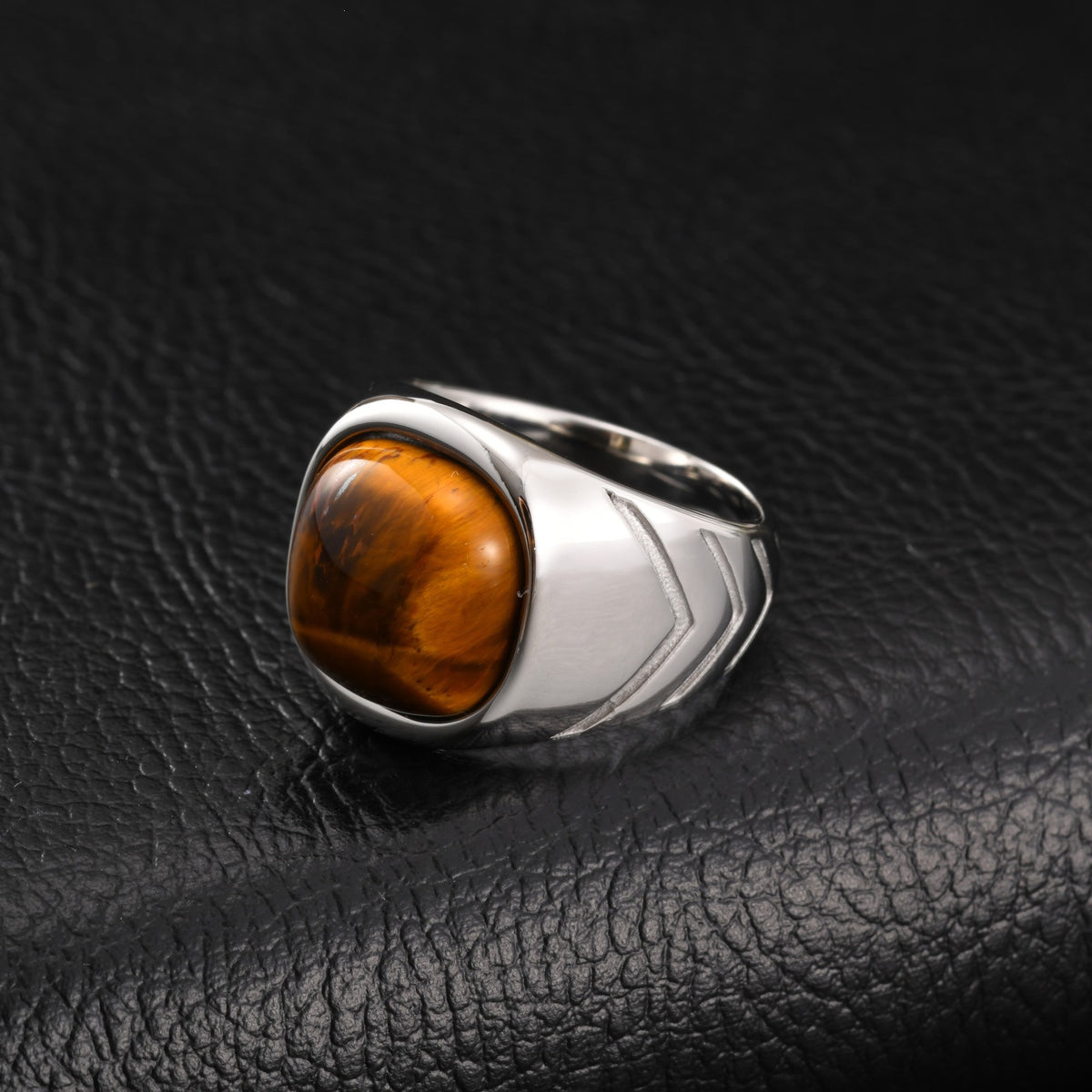 Europe & The United States Hot-Selling Stainless Steel Egg-Shaped Tiger's Eye Stone Ring