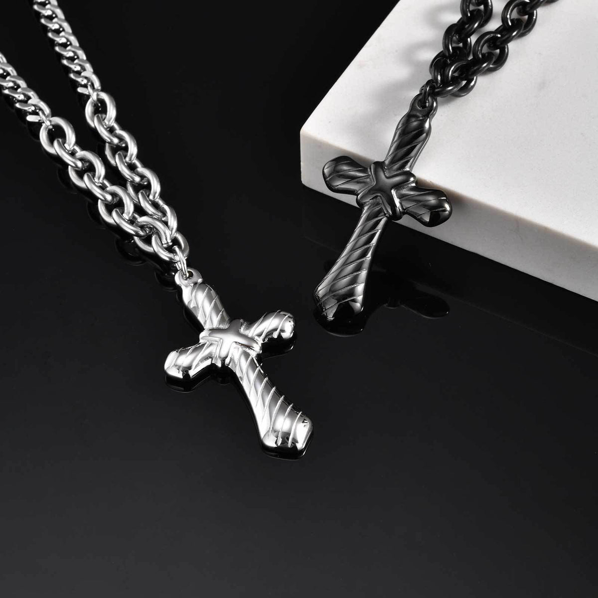 Classic – Stainless Steel Double-Sided Polished Chain Cross Necklace – Men's Accessory